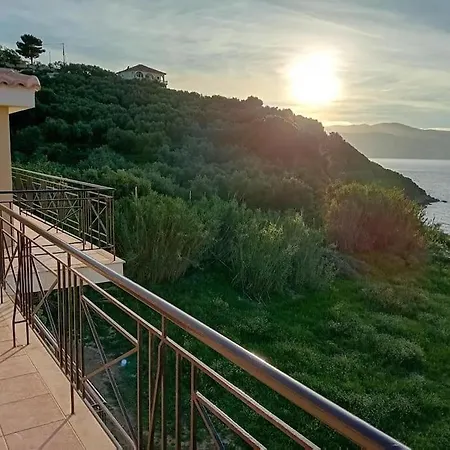 Villa Huggali Zante Sea Front Lux 120m2 Maisonette