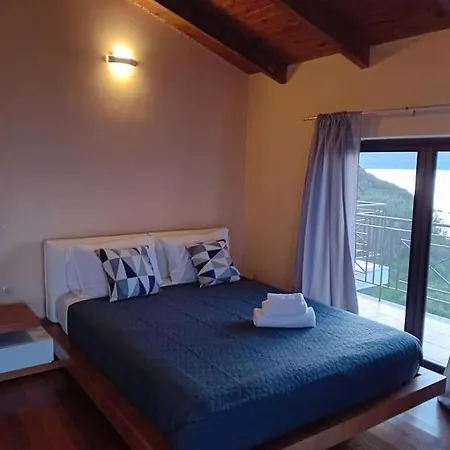 Βίλα Huggali Zante Sea Front Lux 120m2 Maisonette Αμμούδι